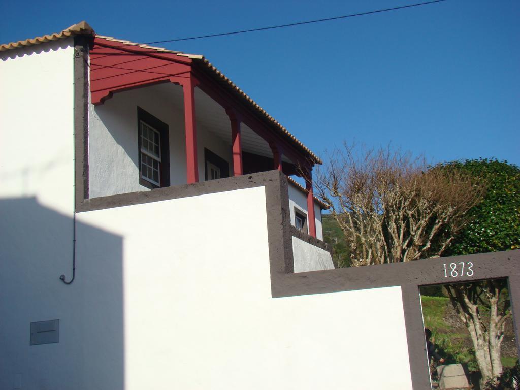Casa Das Pedras Altas Lajes do Pico Habitación foto
